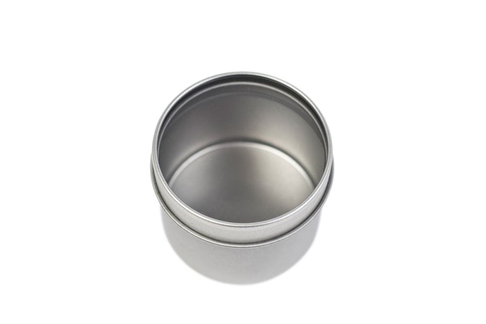 Boite ronde metal couvercle fenetre