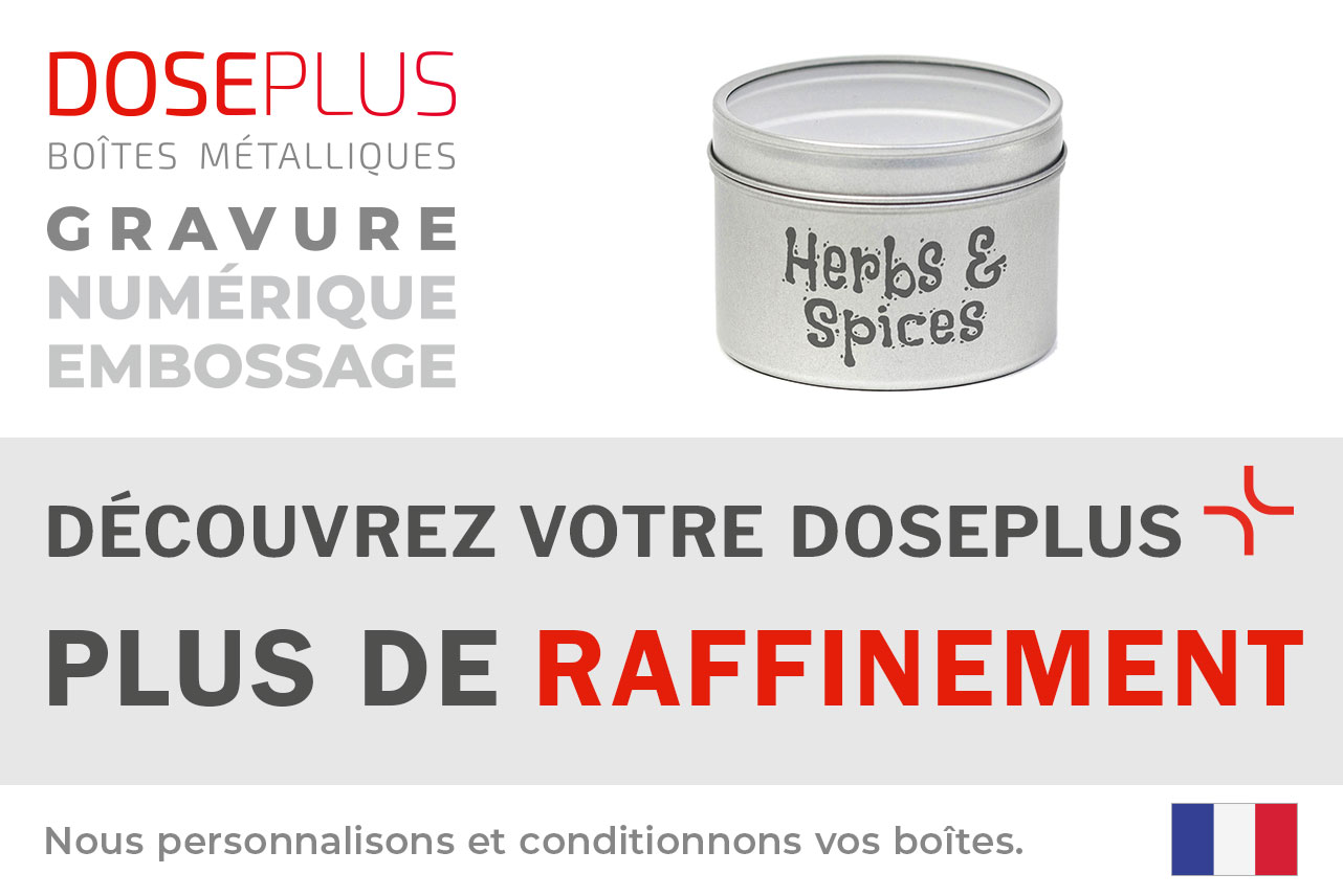 Boîte Doseplus à épices en métal avec fenêtre – texte du bandeau : Découvrez votre Doseplus, plus de raffinement. Boîte personnalisable avec gravure et impression.