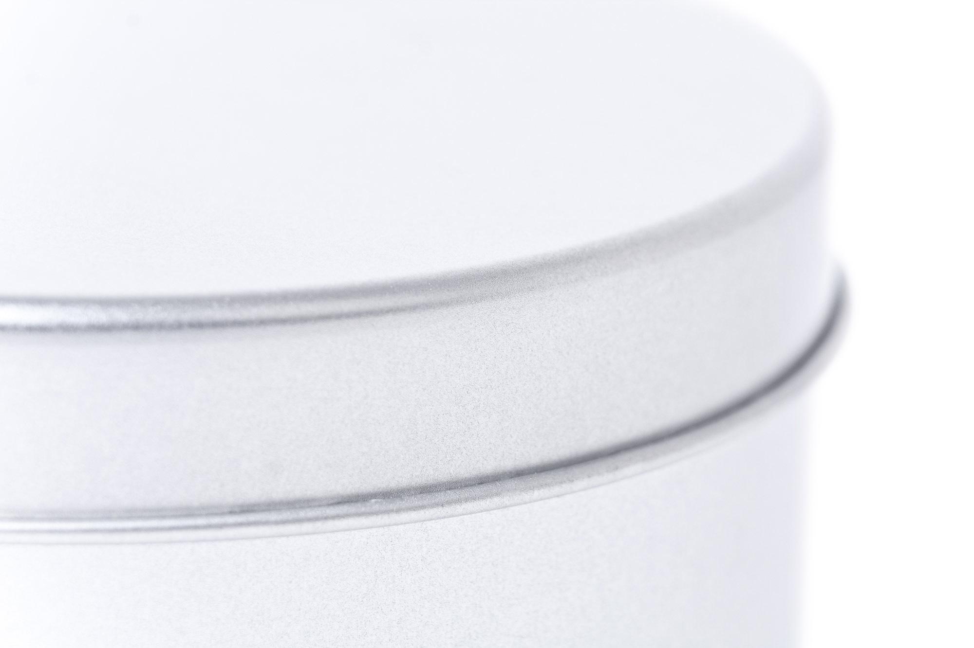 Petite boite ronde metallique