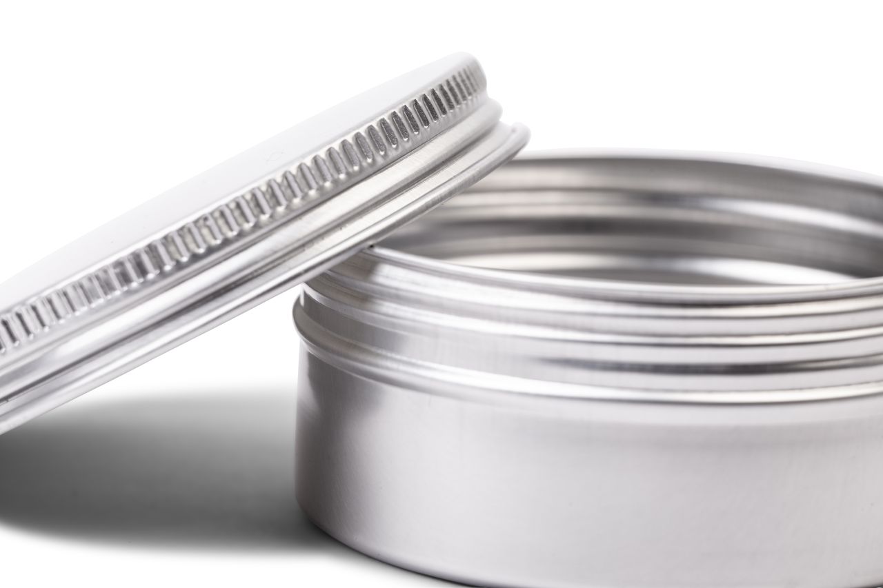Boite cosmetique 130ml en metal aluminium