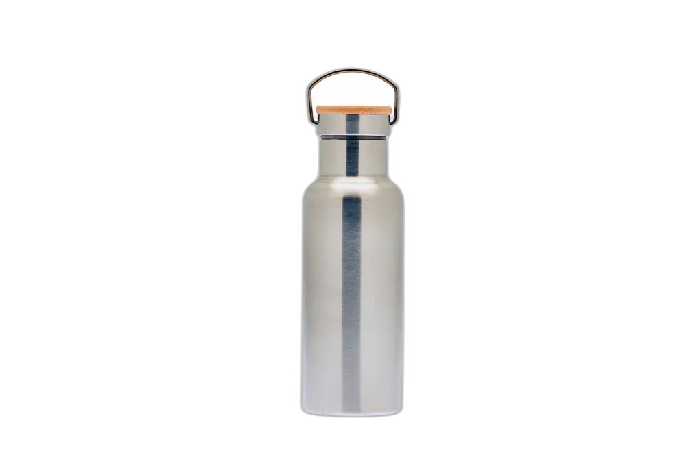 Bouteille en inox avec bouchon en bambou