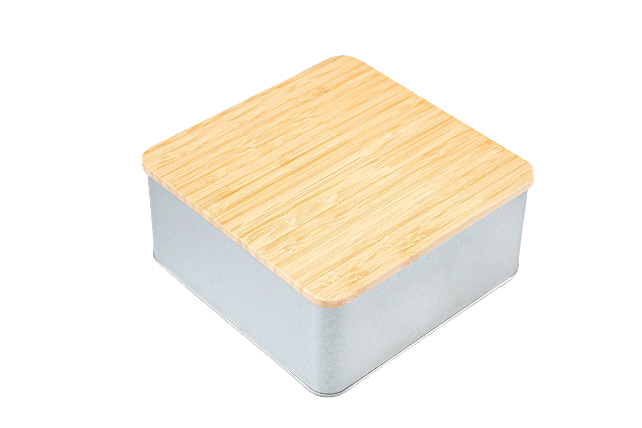 Boite en fer blanc carrée