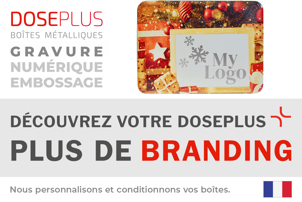 Boîte métallique de Noël WD 091 avec design festif et couvercle personnalisable. Texte du bandeau : « Découvrez votre Doseplus – plus de branding ». Boîte premium pour cadeaux d’entreprise personnalisés.
