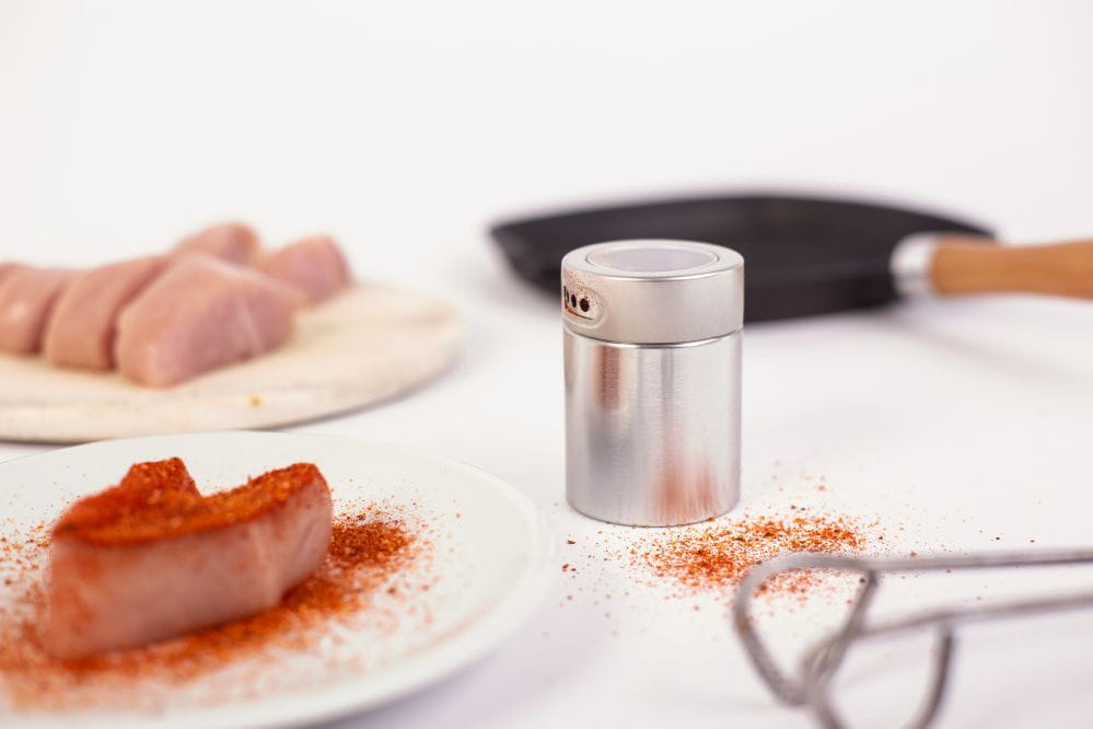 Distributeur epices metal design pratique