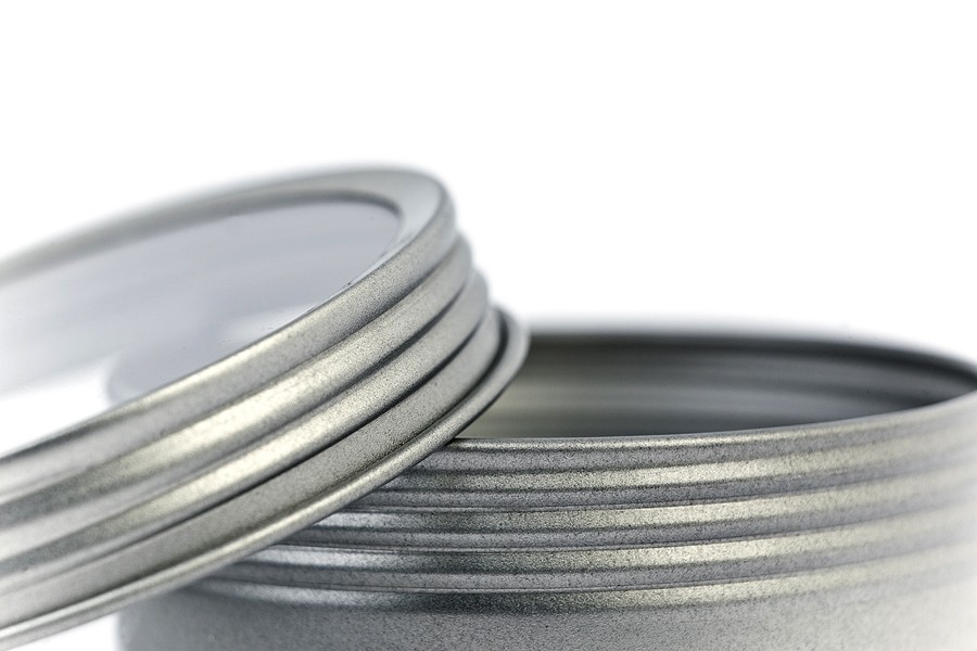 Boite metallique avec couvercle a vis