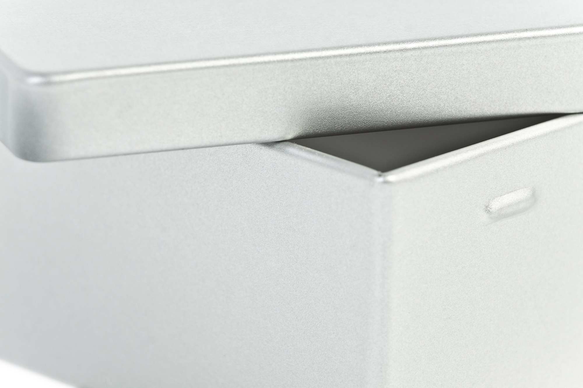 Boite carre metallique avec couvercle