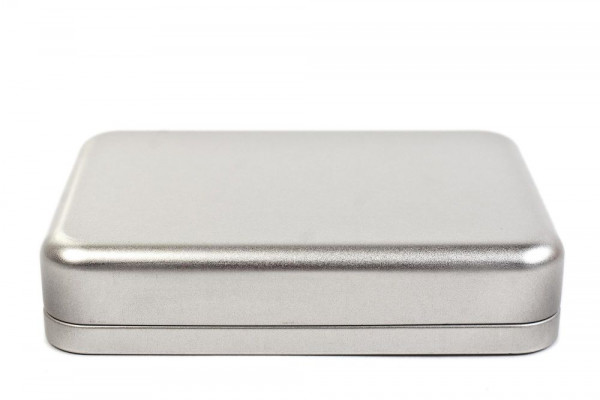 Boite chic rectangulaire en fer blanc
