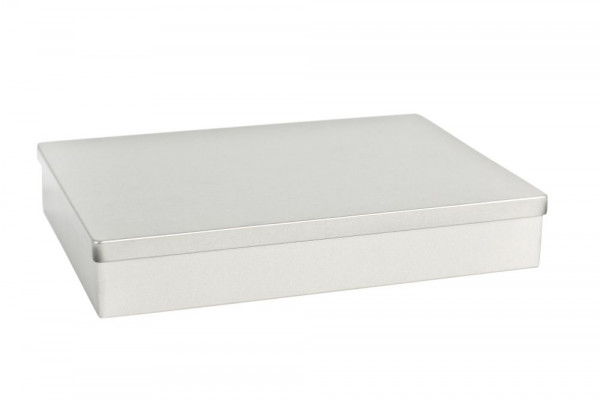 Boite rectangulaire en fer blanc